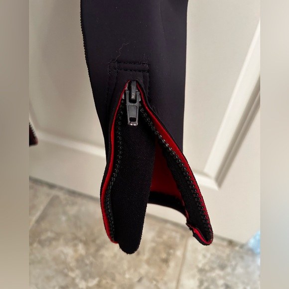 Quicksilver Youth 3/2 Synchro Full Wetsuit Back Zipper Sz 10/152 - Picture 12 of 16